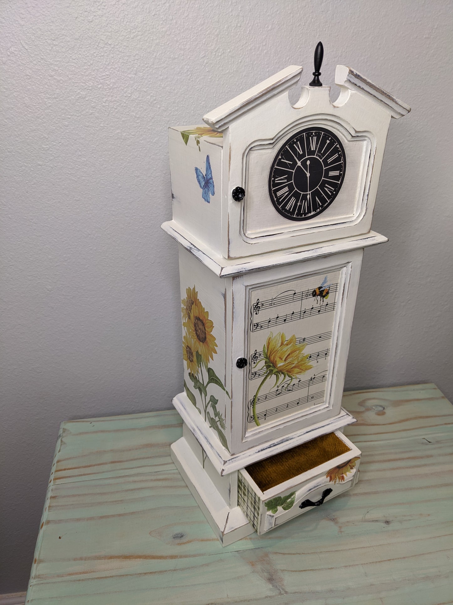 Upcycled music Jewelry box